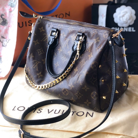 Louis Vuitton Handbags - 🍒✨AUTHENTIC Louis Vuitton SPEEDY 25🍒✨